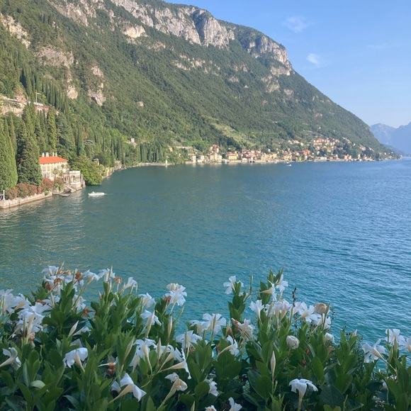 Meet your Posher - Picture 1 of 1